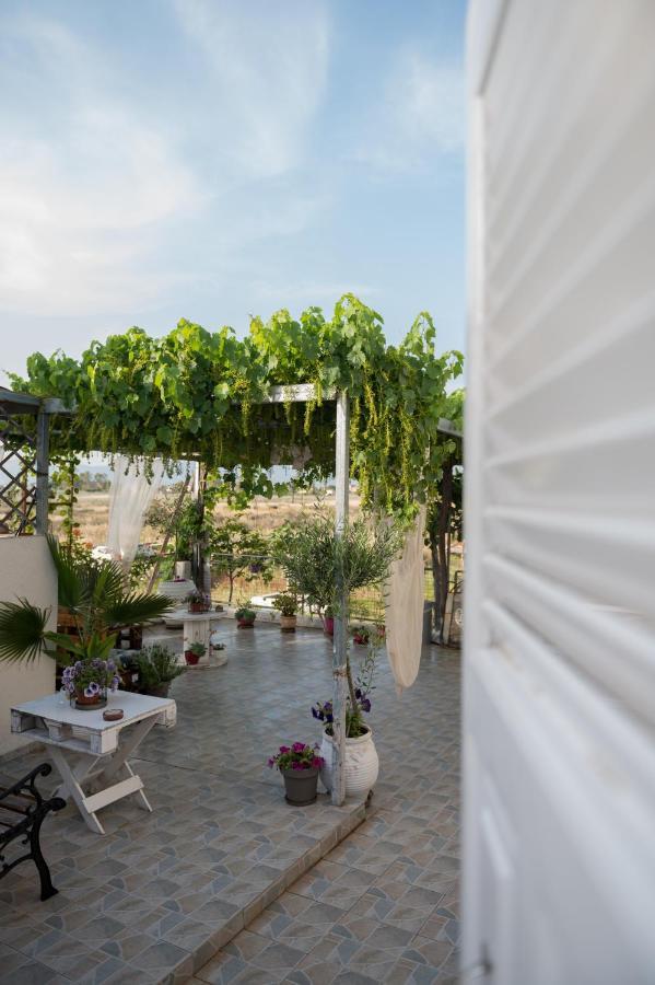 Sea View Residence Nea Kios Exterior photo